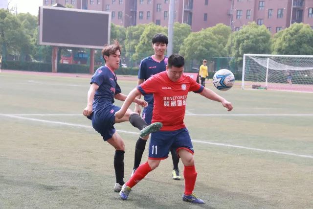 布克35分太阳送火箭3连败 掘金终结热火5连胜