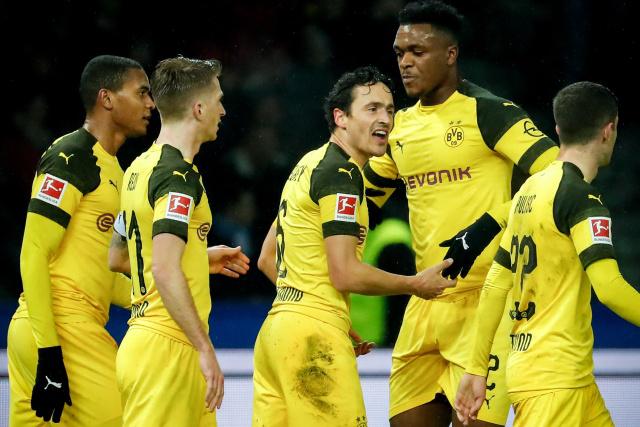 骑士大胜终结雄鹿3连胜 雷霆力克热火7连胜